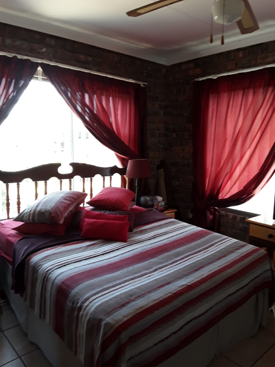 Commercial Property for Sale in Kabeljauws Eastern Cape